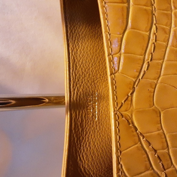 Vince Camuto Leather Tal Croc Embossed Tote Bag - Picture 5 of 10